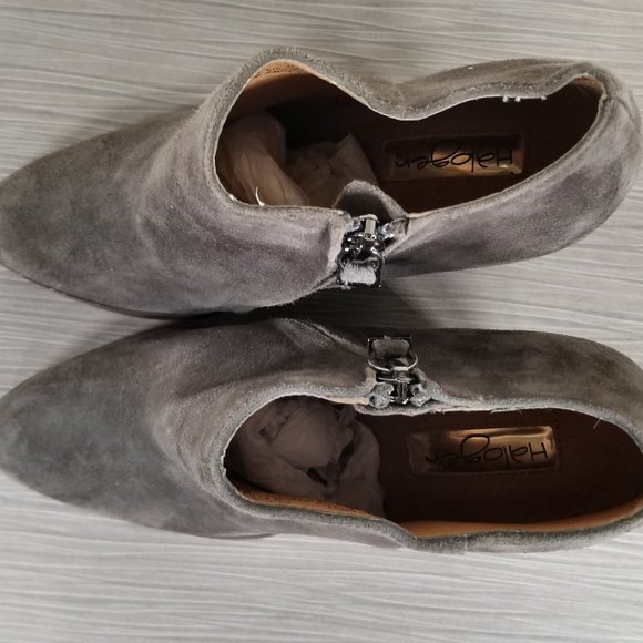Halogen Selbi Almond Toe Wedge Bootie, Grey Suede, Womens Size 6.5 M - Picture 8 of 10